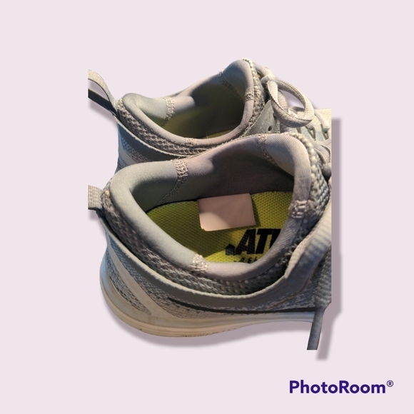 NIKE Running Walking Tennis Shoes - Picture 6 of 14